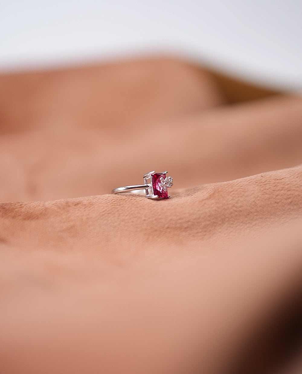 Silver Ladies Princess Cut Ring-925