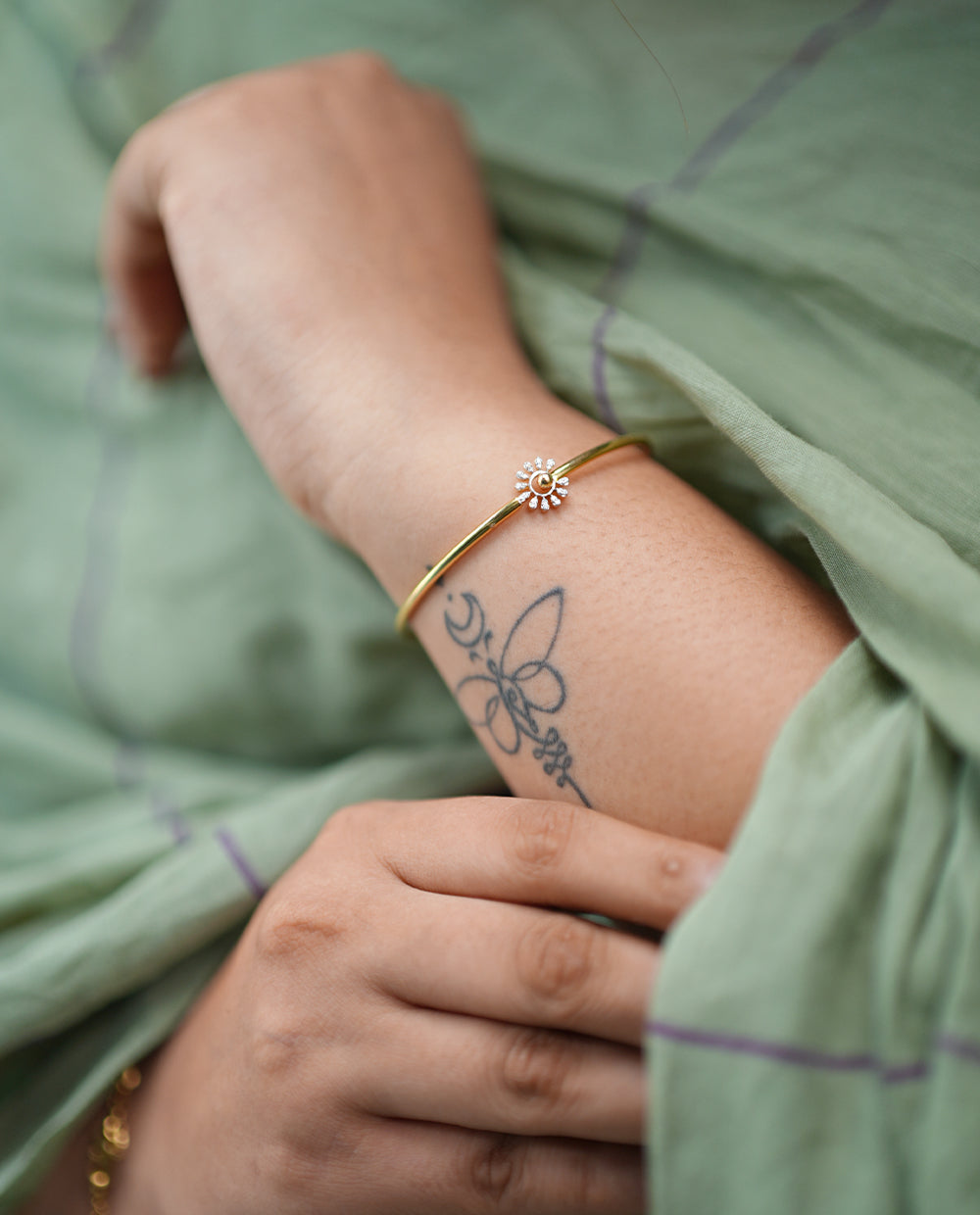 Flower Ladies Diamond Bangle