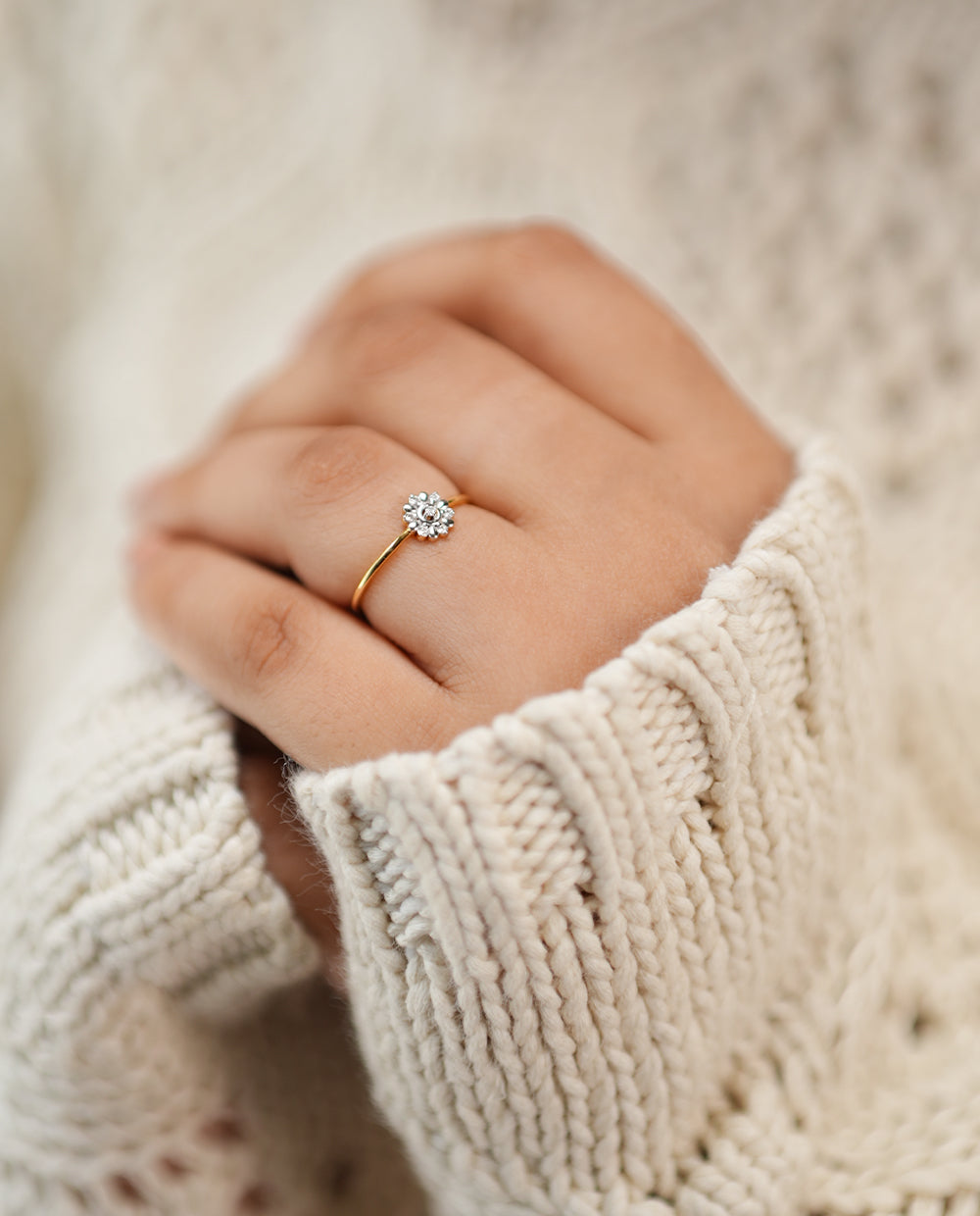 Ladies Diamond Ring Studded With 7 Natural Diamonds-18k