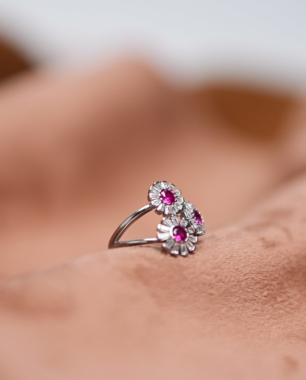 Silver Ladies Bellis Ring - 925 Silver