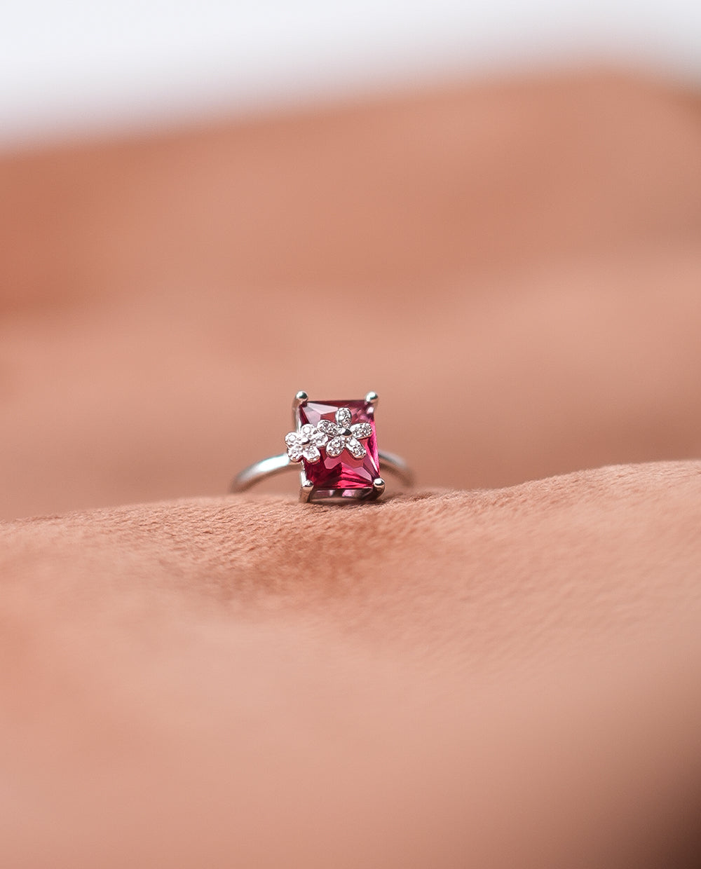 Silver Ladies Princess Cut Ring-925