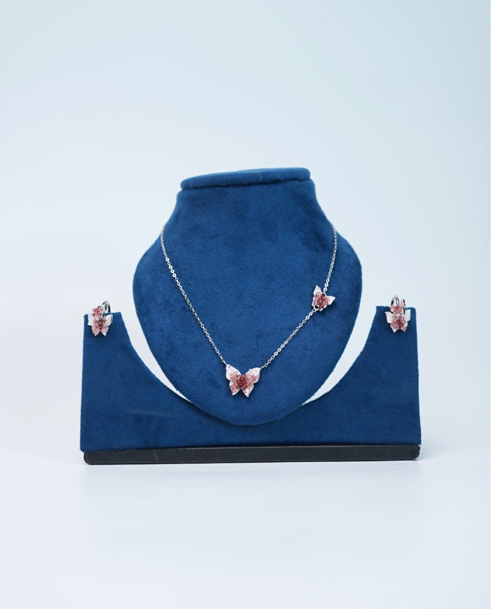 Silver Shinning Necklace