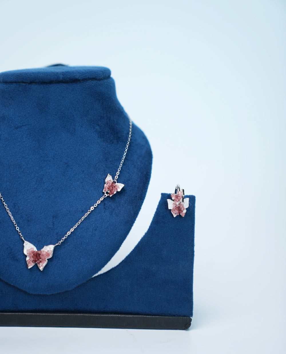 Silver Shinning Necklace